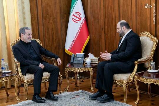 سید محسن حکیم مشاور ارشد سید عمار حکیم و نائب‌رئیس جریان حکمت ملی عراق امروز شنبه با سید عباس عراقچی وزیر امور خارجه دیدار و گفتگو کرد.