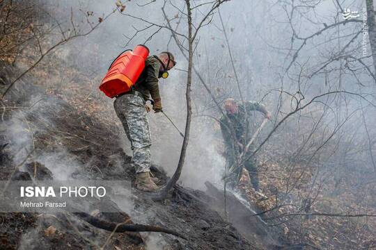 عملیات مهار آتش‌سوزی مناطق کوهستانی روستاهای دلیر و الیت