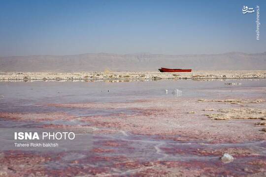 خشک شدن دریاچه مهارلو شیراز