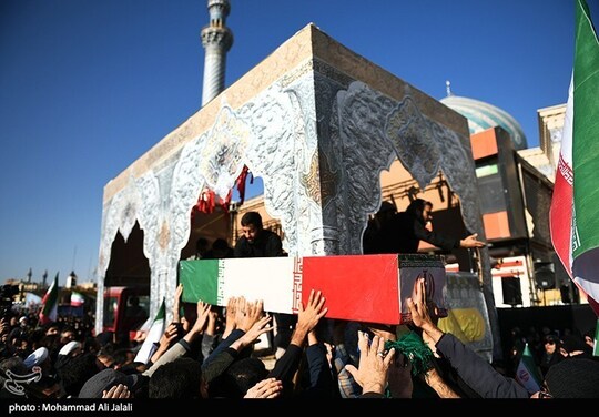 تشییع پیکر مطهر 7 شهید گمنام در قم