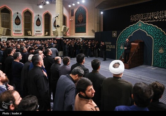 آخرین شب مراسم عزاداری شهادت دخت نبی مکرم اسلام(ص) حضرت زهرا (س)، سه‌شنبه شب با حضور هزاران نفر از عزاداران فاطمی در حسینیه امام خمینی(ره) برگزار شد.