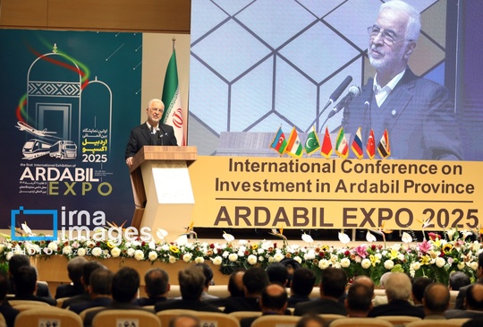 «اسکندر مومنی» وزیر کشور، پنجشنبه برای شرکت در همایش بین‌المللی سرمایه‌گذاری استان اردبیل، حضور در نمایشگاه اکسپو اردبیل ۲۰۲۵، بازدید از شهرک صنعتی و کارخانه فولاد، بع استان اردبیل سفر کرد.
