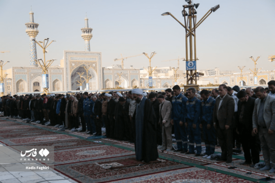 اقامه نماز باران در حرم مطهر رضوی