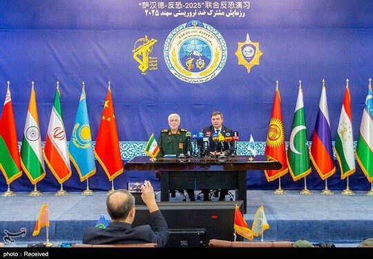 نشست خبری رزمایش ضد تروریسم «سهند 2025»، با حضور سردار سرتیپ پاسدار ولی معدنی، فرمانده این رزمایش و ژنرال سرگئی کیسانین نماینده کمیته اجرایی ساختار منطقه‌ای ضد تروریسم سازمان همکاری شانگهای در منطقه رزمایش برگزار شد