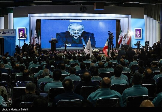 آیین افتتاح پروژه انتقال آب دریای عمان به اصفهان باحضوررییس محترم جمهور و وزیر صمت به صورت ویدئو کنفرانس در مجتمع فولاد مبارکه برگزار شد