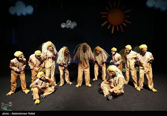 در دو روز اول سی امین جشنواره بین المللی تئاتر کودک و نوجوان در همدان نمایشهای روزی برای آرزو،قصه خورشید و ماه و لیلا ولافکادیو به اجرا درآمد.