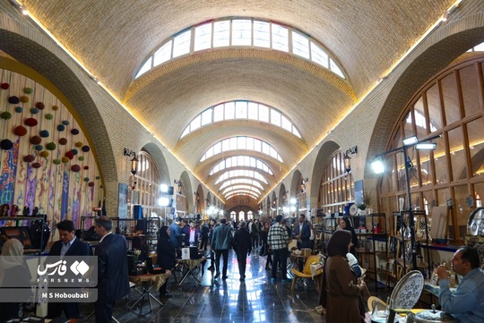 نمایشگاه صنایع‌دستی در تار و پود یزد