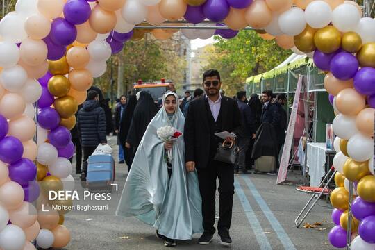 مراسم ازدواج دانشجویی ۲۵۰ زوج دانشگاه تهران در دانشگاه تهران برگزار شد.
