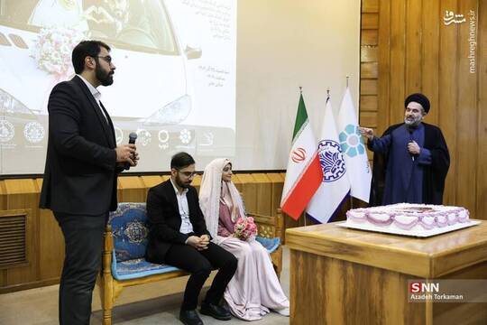 جشن بزرگ ازدواج شریف با حضور رئیس دانشگاه و نماینده نهاد مقام معظم رهبری، در سالن جابربن‌حیان این دانشگاه برگزار شد.