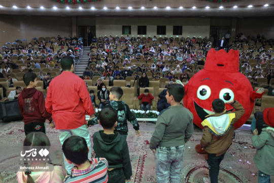 یلدای شادی برای ۶۰۰ کودک کرمانشاهی