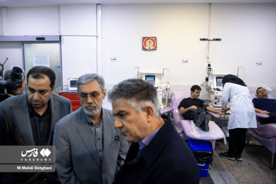 بازدید معاونین وزارت بهداشت از سازمان انتقال خون تهران