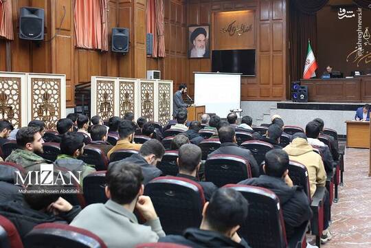 جلسه دادگاه رسیدگی به پرونده محاکمه آمران و عاملان ترور سردار شهید سپهبد حاج قاسم سلیمانی در مجتمع قضایی امام خمینی (ره) برگزار شد.