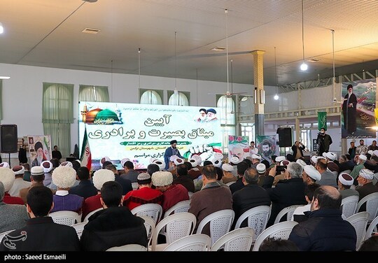 آیین میثاق بصیرت و برادری با حضور پرشور مردم، علما و مسئولین استان گلستان در بندر ترکمن برگزار شد.