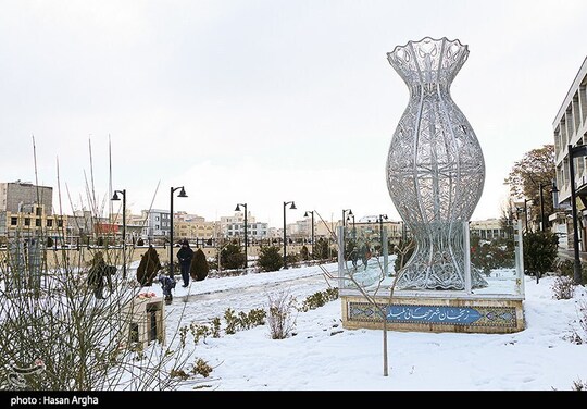 در روز های گذشته بارش برف در استان زنجان موجب خوشحالی شهروندان شده است.