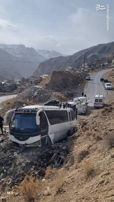 واژگونی اتوبوس در محور هراز مسیر رینه