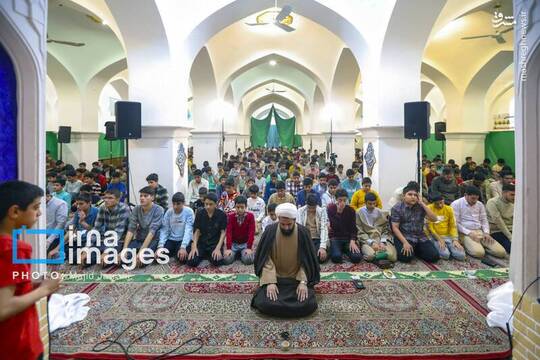 مراسم معنوی اعتکاف در مسجد ملا اسماعیل یزد