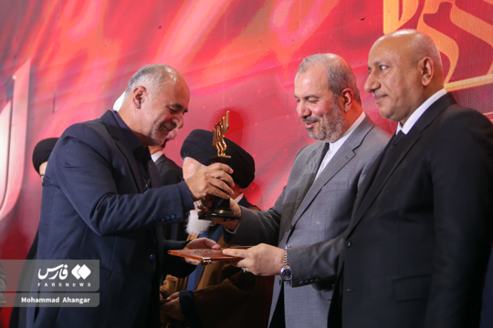 همزمان با سالروز رحلت حضرت زینب‌کبری (س)، آیین اختتامیه یازدهمین سال جایزه جهانی اربعین با حضور اصحاب هنر و رسانه از ایران و عراق در کنسولگری جمهوری اسلامی ایران در کشور عراق و شهر کربلای معلی برگزار شد.