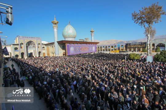 تشییع پیکر مطهر ٣ تن از شهدای مدافع امنیت فراجا در شیراز