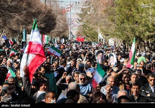 مردم ولایت‌مدار کرمان، پایتخت مقاومت جهان اسلام، در راهپیمایی با شکوه خود اقدامات آشوبگران و اغتشاشگران را محکوم کردند.