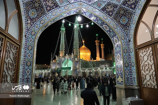 شب عید مبعث در حرم حضرت معصومه(س)...