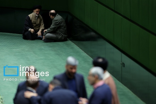 جلسه علنی مجلس شورای اسلامی، صبح سه شنبه به ریاست «علی نیکزاد» برگزار شد