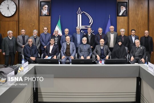 عکس یادگاری در پایان چهل و چهارمین اجلاس روسای دانشگاه‌های سطح یک کشور با حضور وزیر علوم