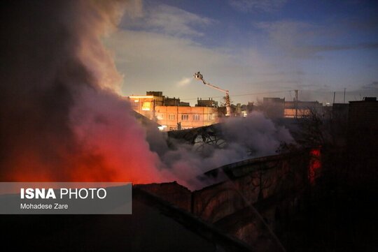 آتش‌سوزی انبار مبل - مشهد