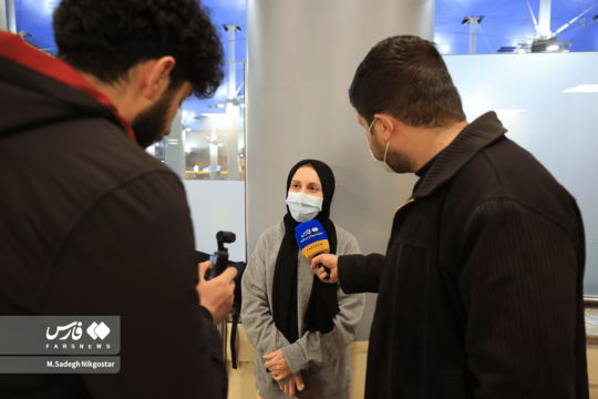 سومین گروه از ایرانیان مقیم آمریکا که در چارچوب سیاست‌های جدید مهاجرتی دولت ترامپ از این کشور اخراج شده‌اند، دوشنبه شب ۶ بهمن ماه از فرودگاه امام به کشور بازگشتند.