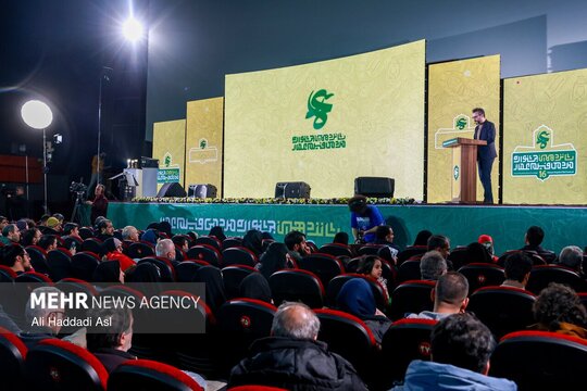 آیین اختتامیه شانزدهمین دوره از جشنواره مردمی فیلم عمار، در سینما بهمن تهران برگزار شد.