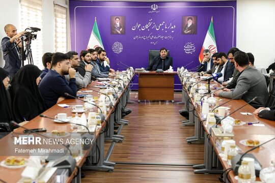 دیدار محمد مخبر با نخبگان جوان