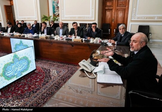 وزیر علوم و جمعی از رؤسای دانشگاه‌های سراسر کشور با محمدباقر قالیباف رئیس مجلس شورای اسلامی دیدار و گفت‌وگو کردند.