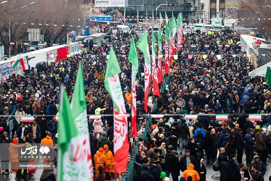 اجتماع بزرگ نیمه‌شعبان ظهر روز ۱۵ بهمن با حضور خانواده ها و نوجوان در تهران در مسیر میدان ولیعصر(عج) تا میدان هفت‌تیر برگزار شد.