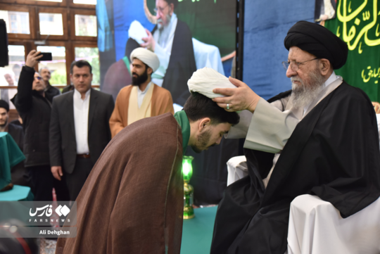 مراسم عمامه‌گذاری طلّاب گرگان