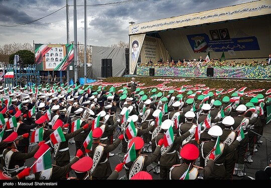 سخنرانی رئیس جمهور در راهپیمایی 22 بهمن در تهران