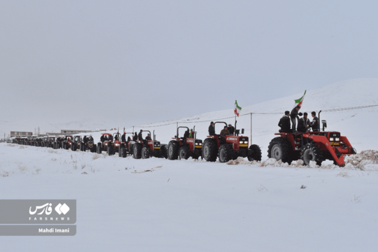 راهپیمایی تراکتوری در شهرستان اهر‌‌