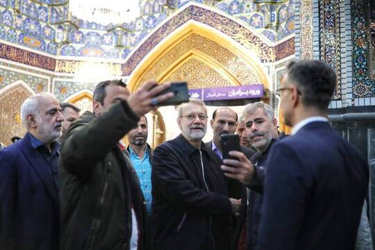 رئیس شورای عالی امنیت کشور پس از بازگشت از دوحه، به زیارت حرم امام رضا (ع) رفت.