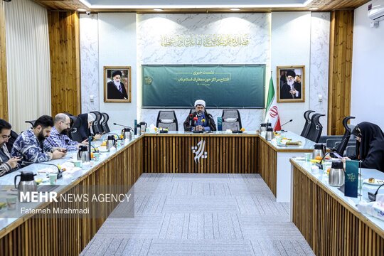 نشست خبری «افتتاح مراکز حوزه معارف اسلام ناب» با حضور حجت‌الاسلام حریزاوی، قائم مقام سازمان تبلیغات اسلامی  در مجتمع فرهنگی سرچشمه برگزار شد.