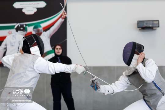 دور رفت مسابقات لیگ برتر شمشیربازی بانوان کشور در اسلحه فلوره،در کمپ تیم‌های ملی شمشیربازی برگزار شد.