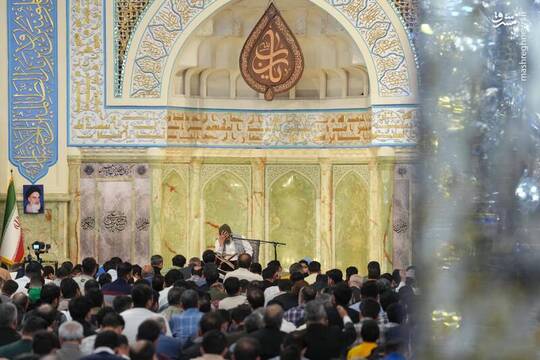 مراسم مناجات‌ شب دوم ماه مبارک رمضان در رواق امام خمینی(ره) حرم مطهر امام‌ رضا علیه‌السّلام بامداحی حاج محمود کریمی برگزار شد.