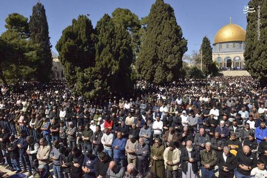 حضور ۸۰ هزار نفر در اولین نماز جمعه ماه رمضان در مسجد الاقصی