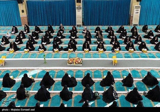 مراسم جزخوانی قرآن در مصلی امام خمینی( ره) شهر ارومیه، همزمان با ایام ماه مبارک رمضان در حال برگزاری است.