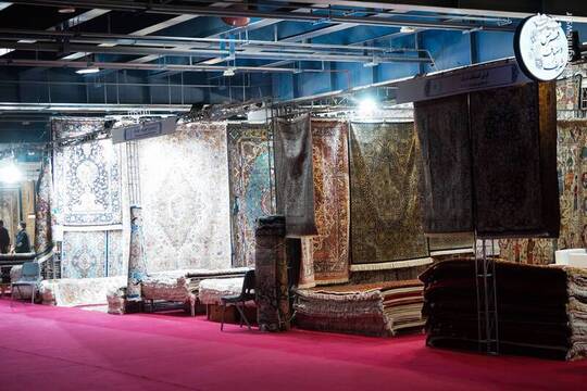 سی‌ودومین دوره نمایشگاه بین‌المللی فرش دست‌بافت تهران دوشنبه ۴ اسفند در محل دائمی نمایشگاه بین‌المللی تهران برگزار شد و این نمایشگاه تا هشتم اسفندماه ادامه دارد.