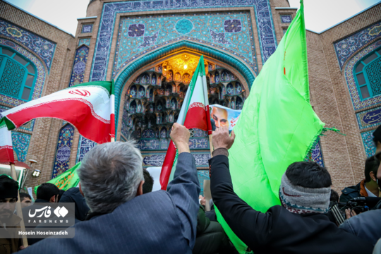امروز مردم اردبیل در محکومیت تهاجم نظامی آمریکا و رژیم صهیونیستی به کشورمان در مقابل مصلی اردبیل تجمع کردند.