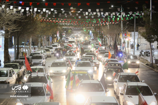کرمانی‌ها به خیابان آمدند