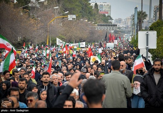 تجمع سوگواران رهبر شهید انقلاب در شیراز