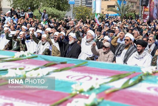 تشییع پیکر شهدای تجاوز آمریکایی صهیونی - اهواز