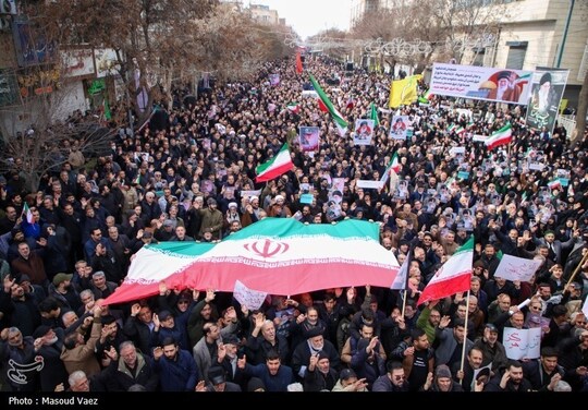 مردم تبریز هم‌زمان با سراسر کشور با حضور در راهپیمایی بعد از نماز جمعه، خشم و انزجار خود را از تجاوز آمریکایی صهیونی به کشور ابراز کردند.