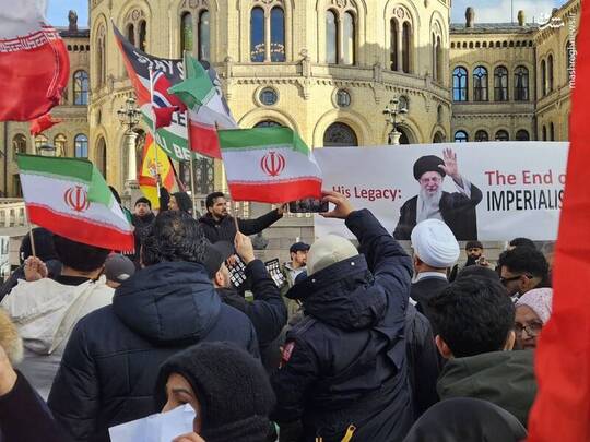 ایرانیان وطن پرست مقیم اسلو در نروژ در حمایت از کشورمان راهپیمایی پرشوری را رقم زدند.