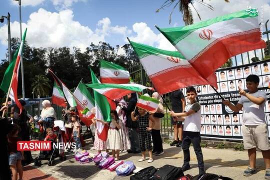 نمایشگاه عکس شهدای میناب در برزیل