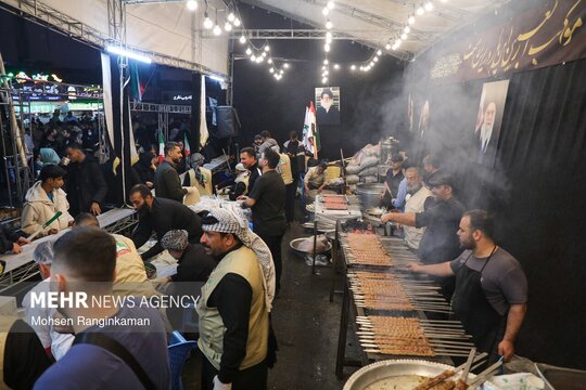حضور موکب‌های عراقی در ایران همزمان با تهدیدات نظامی آمریکا، فراتر از یک حرکت نمادین، نشان‌دهنده عمق همبستگی بین مردم ایران و عراق است.